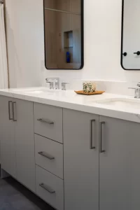 Taft Gentlemens Gambit Modern Bath Design