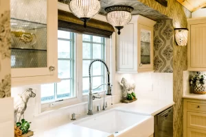 Bowdler white sink space