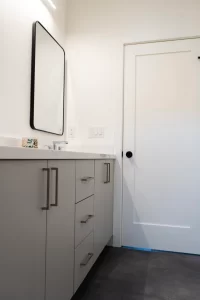 Taft Gentlemens Gambit Modern Bath Design