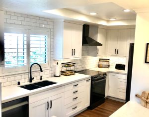 Moreno Black and White Modern Kitchen